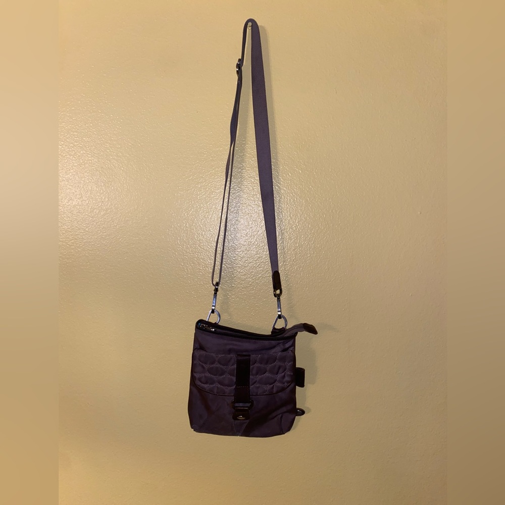 Crossbody purse